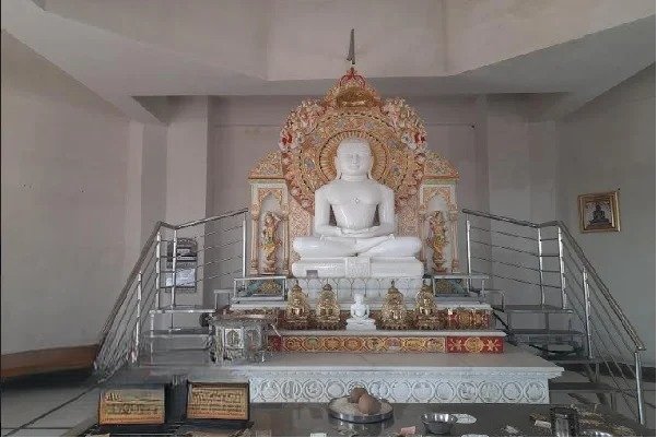Shree Shantinath Digambar Jain Gun Sagar Aradhana Atishya Kshetra Guna Sthali Chakwad