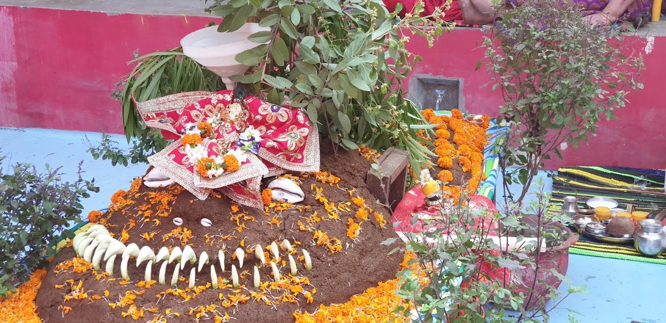 Shri Bihari Ji Mandir Chowk,Azamgarh
