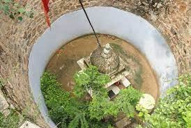 Pataleshwar Mandir