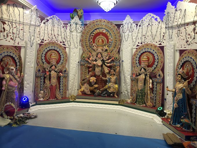 Sarbojonin hindu puja mandir (Hindu temple)