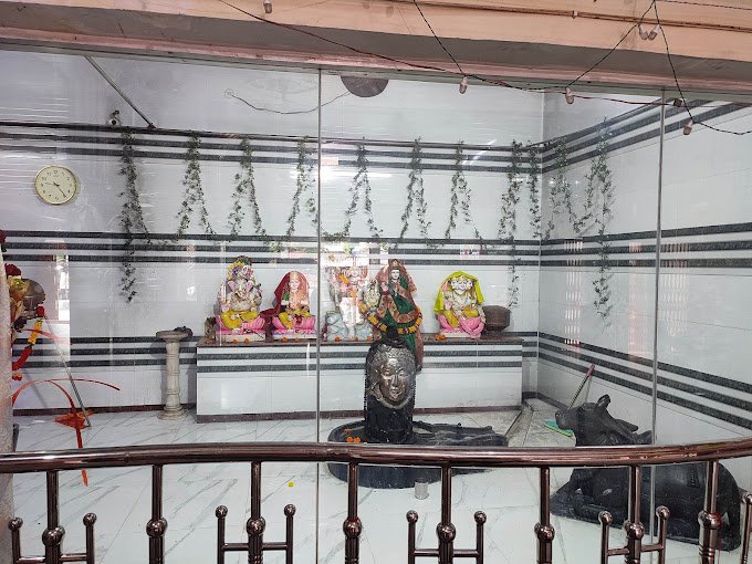 Gulacheen Mandir Lucknow