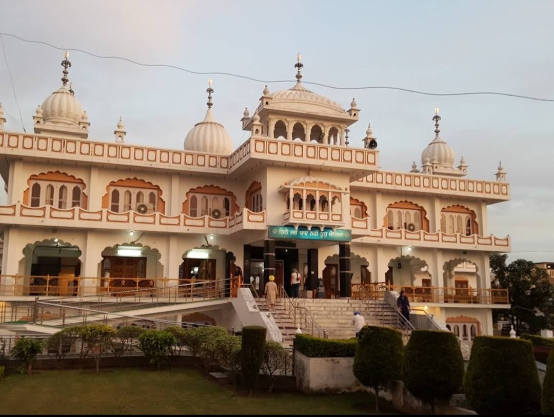 Gurdwara Singh Sabha Sainik Colony