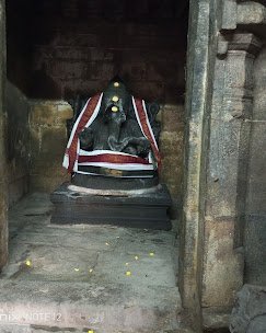 THIRUVALASUZHI PILLAIYAR KOVIL SHRI VELLAI PILLAIYAR KOVIL/Trivalanhu Ji Ganesh