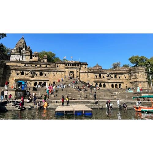 Maheshwar Mandir Khargone Madhya Pradesh