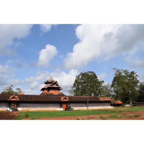 Peruvanam Mahadeva Temple Cherpu,Thrissur,Kerala