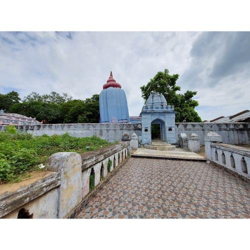 Vimaleshwar Mandir/The Leaning Temple of Huma Tabada,Odisha