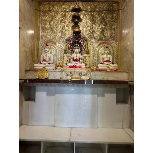 Shri Nakoda Parshvnath Jain Derasar, Silvassa Bhilad Road, Silvassa,Dadra and Nagar Haveli and Daman and Diu