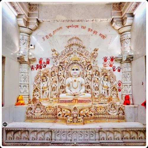 Shri Dharmnath Bhagwan Jinalaya and Shri Jinkushalsuri Jain Dadawadi/Jain Dada Badi M.G. Road,Moudhapara,Raipur,Chhattisgarh