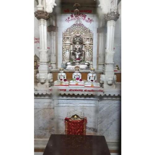 Shri Dharmnath Jain Derasar, Old City, Zaveriwad, Kalupur, Ahmedabad,Gujarat