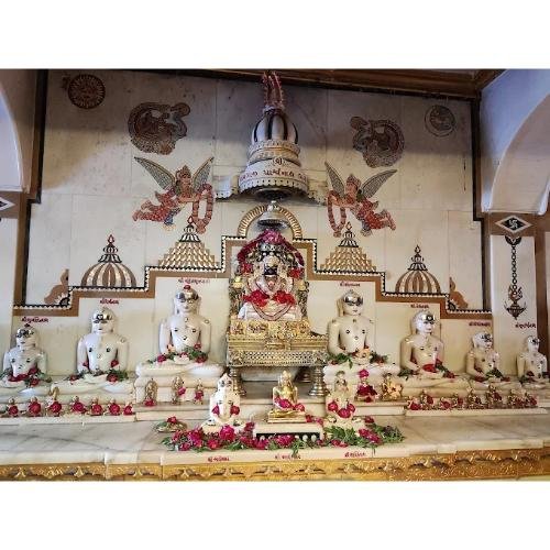 Shri Shamlaji Parshvnath Jain Derasar, Shamlani Pole, Raipur, Khadia, Ahmedabad,Gujarat