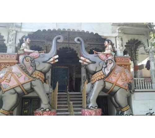 Shri Sambhavnath Bhagwan Jain Derasar/Shri Pankaj Sangh Jain Shwetambar Derasar Pankaj Society, Bhatta, Paldi, Ahmedabad,Gujarat