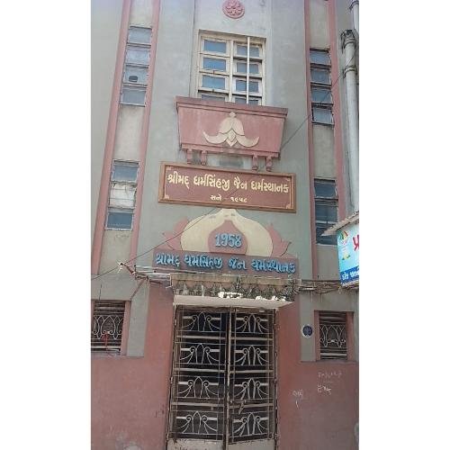 Shri Jain Upashray, Swaminarayan Mandir Road, Old City, Zaveriwad, Kalupur, Ahmedabad,Gujarat