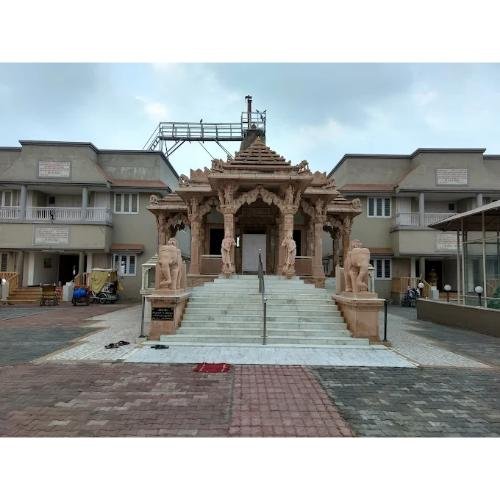 Mahim Prabhu Jain Mandir/Mahima Prabhu Jain Derasar Navi Fatehvadi Village, Sarkhej, Ahmedabad,Gujarat