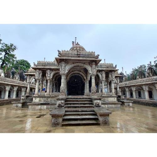 Shri Hutheesing Jain Mandir, Shahibaug Road, Bardolpura, Madhupura, Ahmedabad,Gujarat