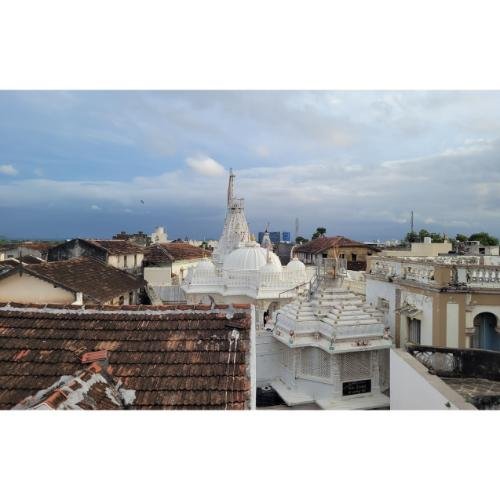 Chintamani Parshvnath Jain Shwetamber Tirth, Darbargadh, Vallabhipur,Bhavnagar,Gujarat