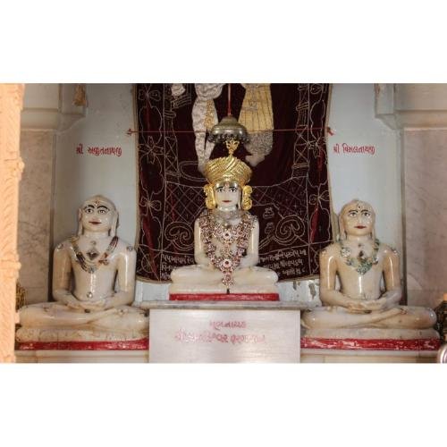 Shri Adishwar Bhagwan Jain Shwetamber Mandir, Dharisana,Gandhinagar,Gujarat