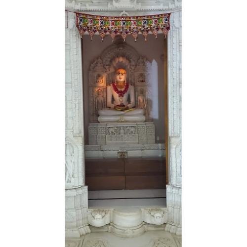 Shri Padmamohan Parshwadham Shwetamber Jain Derasar, Town Hall Road, opp. Omkareshwar Temple, Vivekanand Wadi,Anand,Gujarat