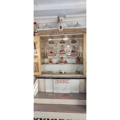 Shri Chandraprabh Swami Shwetamber Jain Derasar, Lonkapari, Lal Darwaja Road, Khambhat,Anand,Gujarat