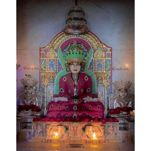 Shri Adishwar Bhagwan Shwetamber Jain Derasar, Sherpura, Nagarkuva, Petlad,Anand,Gujarat