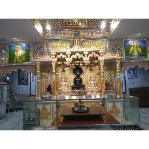 Shri 1008 Chintamani Parshvnath Digamber Jain Mandir, Railway Station Road, Moficer Jin Compound,Bharuch,Guajarat