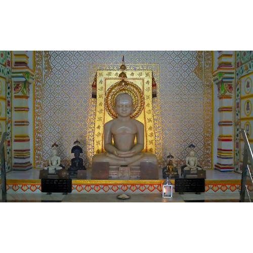 Shri 1008 Mahaveer Swami Digamber Jain Mandir, Near Shanti Niketan School, Bholav,Bharuch,Guajarat