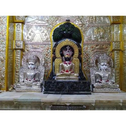 Shri Munisuvrat Swami Jain Mandir, Kothi Road, Shrimalipol, Old Town,Bharuch,Guajarat