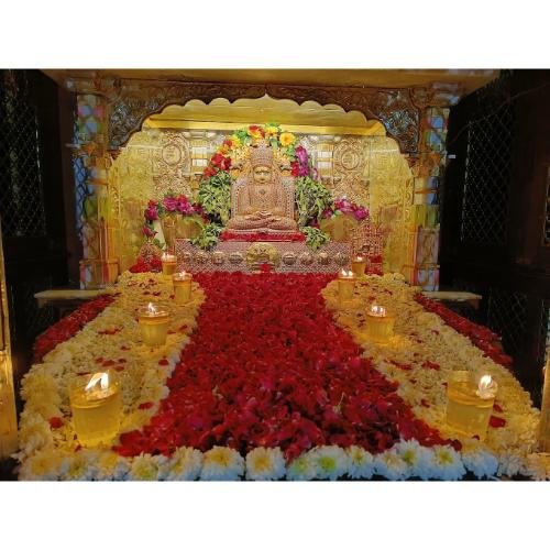 Shri Vimalnath Bhagwan Jain Shwetamber Ghar Derasar, A-3, Sant Krupa society, opp INOX, Maktampur,Bharuch,Guajarat