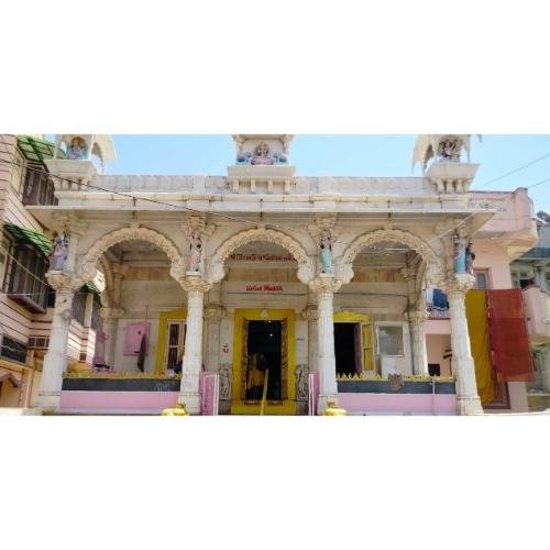 Shri Chintamani Parshvnath Bavan Jinalaya Shwetamber Jain Derasar, Manek Chowk, Lambi Oty, Khambhat,Anand,Gujarat