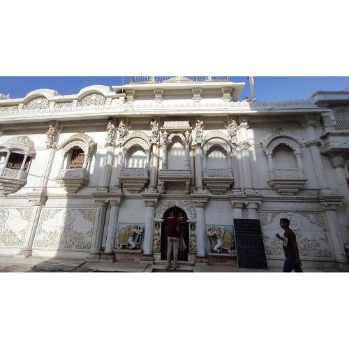 Shri Munisuvratnath Swami Shwetamber Jain Prachin Tirth, Bhabhar,Banaskantha,Gujarat