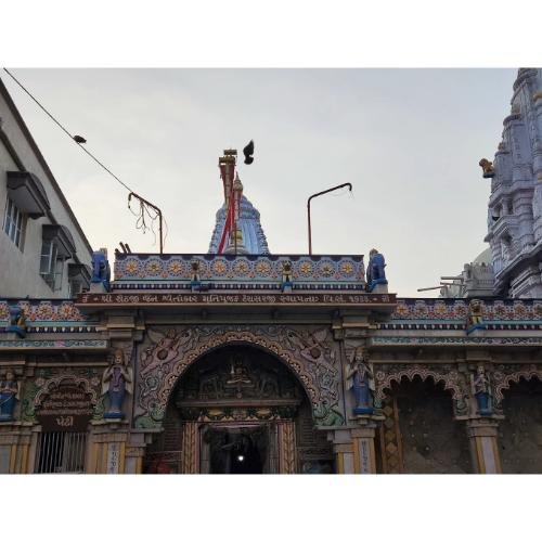 Shri Shethji Derasar, Chandi Bazar, Kadiawad,Jamnagar,Gujarat