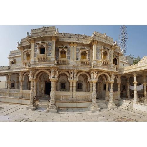108 Manoranjan Parshvnath Jain Tirth, Station Road, Pilaji Ganj,Mahesana,Gujarat