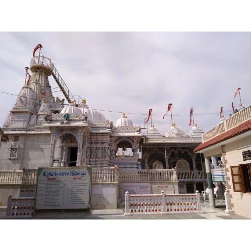 Shri Chanddraprabhu Swami Shwetamber Jain Derasar, Shri Dumra Jain Tirth, Dumra,Kachchh,Gujarat