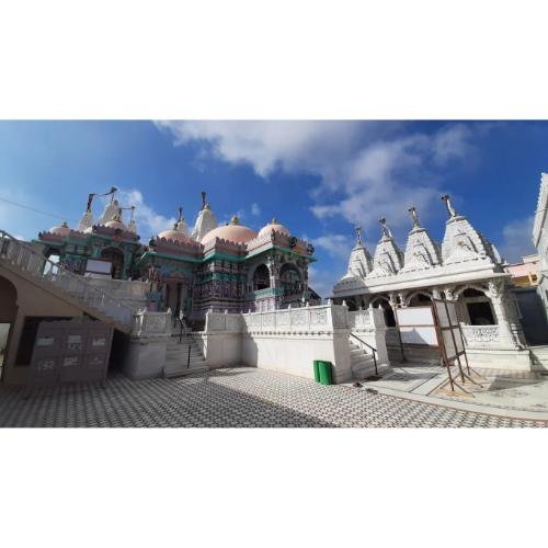 Shri Shantinath Bhagwan Shwetamber Jain Tirth, Sandhan,Kachchh,Gujarat