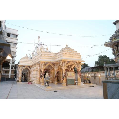 Shri Godi Parshvnath Jain Shwetamber Mandir, Alipor,Navsari,Gujarat
