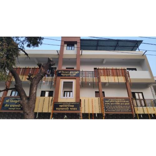 Khartargachchha Shastrashtabdi Bhavan, Egara, Gungdipati Part,Patan,Gujarat