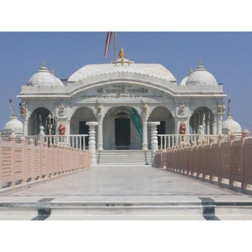 Shri Pawapuri Jal Mandir and Shri Navgrah Mandir, Shankheshwar,Patan,Gujarat