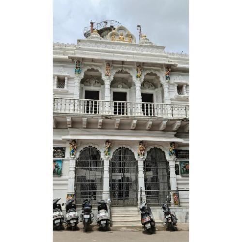 Shri Shantinath Bhagwan Jain Derasar, Geet Gujri Society, Sakhiya Nagar,Rajkot,Gujarat