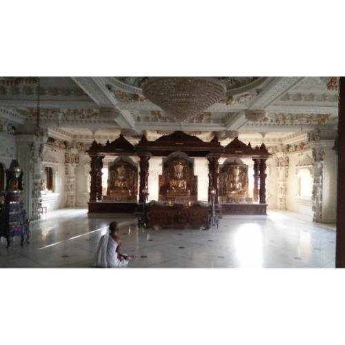 Shri Dharmnath Jain Shwetamber Mandir, Swami Jinalaya, Hemu Gadhvi Marg, Jagnath Plot,Rajkot,Gujarat