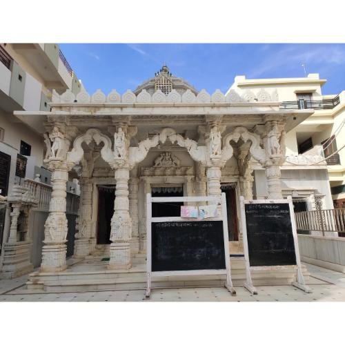 Shri Shantinath Bhagwan Shwetamber Jain Derasar, Lakadiya,Kachchh,Gujarat