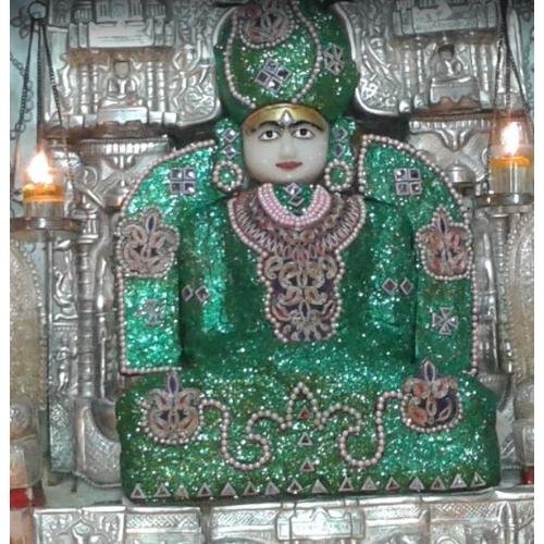 Shri Shantinath Jain Shwetamber Mandir, Bhatia Bazar, Porbandar,Gujarat
