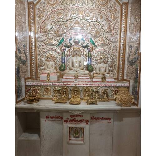 Shri Ajitnath Bhagwan Shwetamber Jain Mandir, Desalpar Gunthli,Kachchh,Gujarat