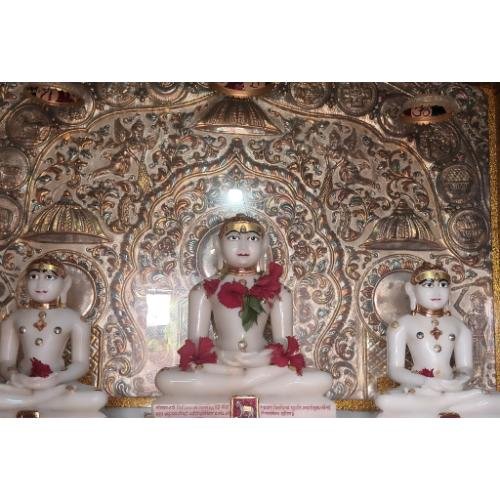 Shri Sambhavnath Bhagwan Shwetamber Jain Derasar, Kharoi,Kachchh,Gujarat