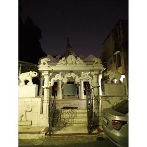 Shri Shankeshwar Parshvnath Jain Derasar, Kharwawad, Near Kalyan Apartment, Athwa Gate,Surat,Gujarat
