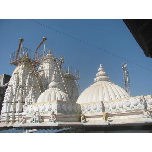 Shri Adeshwar Bhagwan Mota Jain Derasar, Khodiyar Krupa Society, Katargam,Surat,Gujarat