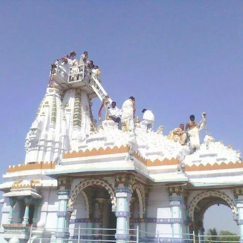 Shri Sambhavnath Jain Derasar, Angreji Faliyu, Amroli,Surat,Gujarat