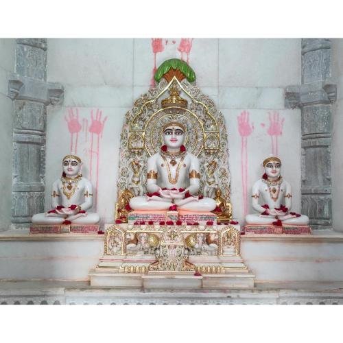 Shri Vimalnath Bhagwan Shwetamber Jain Mandir, Vrajbhumi Apartment, Parvat Patiya,Surat,Gujarat