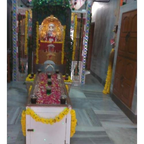 Shri Vardhman Jain Sangh Jain Mandir, Poonam Complex, Nalanda Society,Vadodara,Gujarat