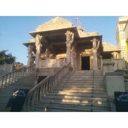 Shri Shatrunjay Mahavideh Jain Tirth , New Sama Road, Chanakyapuri Society, New Sama,Vadodara,Gujarat