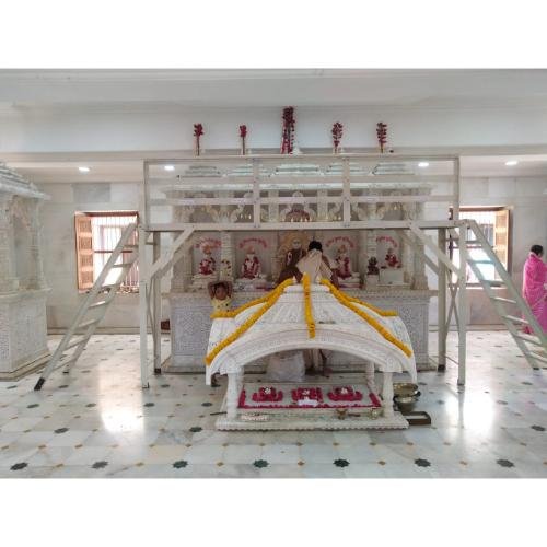 Shri Jindutt Suri Dadawadi, Jambusar Padra Road, Padra,Vadodara,Gujarat