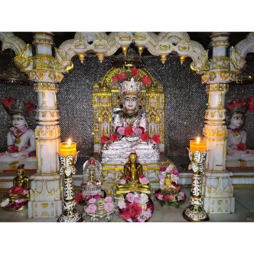 Shri Kunthunath Shwetamber Jain Derasar, Rentlav,Valsad,Gujarat